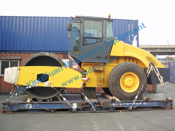 c鿴ԔϢ}Road roller xΔ943